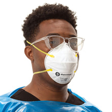 Load image into Gallery viewer, man wearing protex n95 respirator